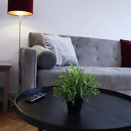 The View In The City! Palace Of Cultur And Science! Metro Centrum - After Renovations Apartment